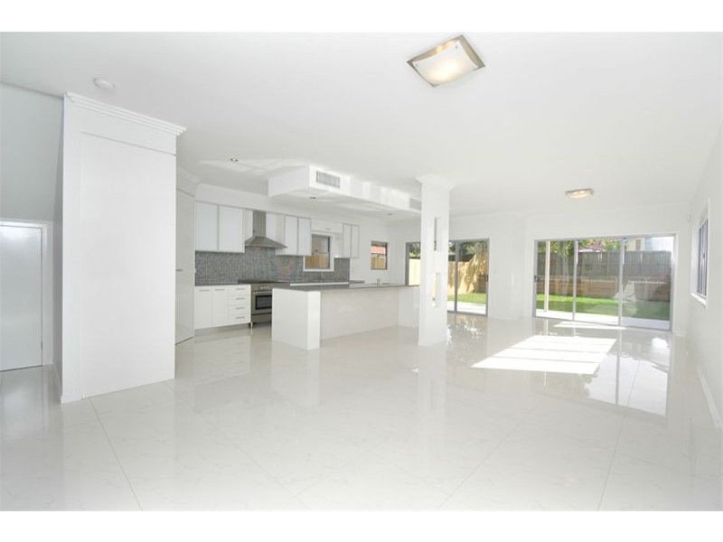 17 Bristol Road, Wavell Heights QLD 4012