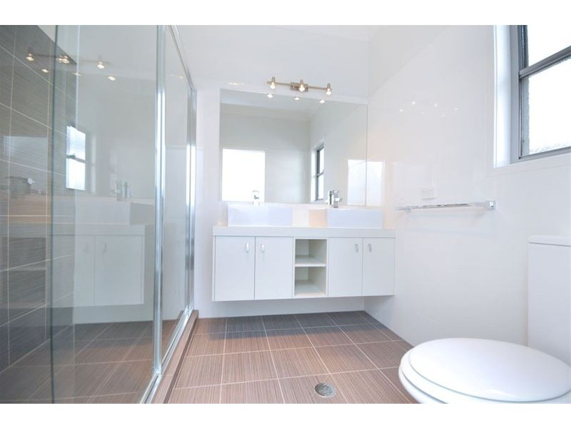 17 Bristol Road, Wavell Heights QLD 4012