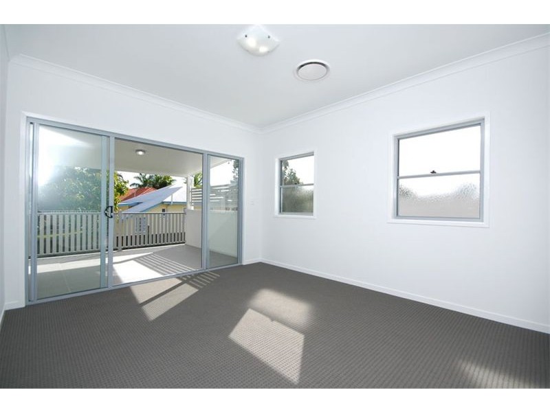 17 Bristol Road, Wavell Heights QLD 4012