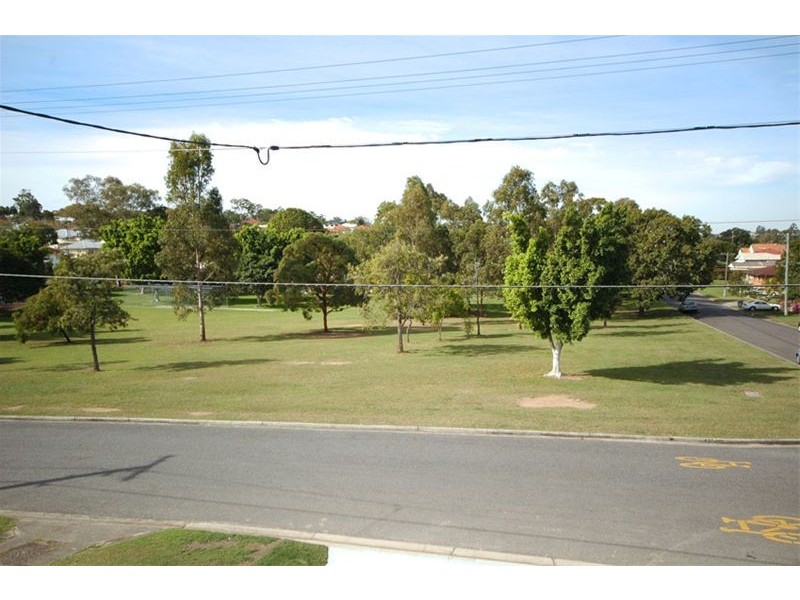 17 Bristol Road, Wavell Heights QLD 4012