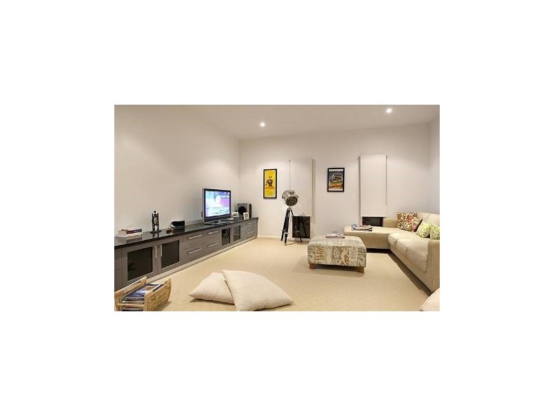 1 Dalton Lane, Hamilton QLD 4007