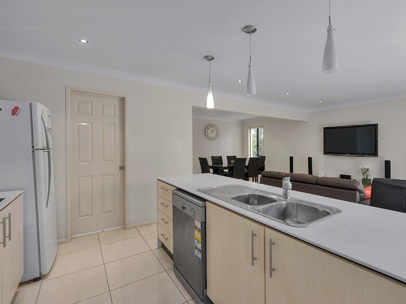 31 Canopus Street, Bridgeman Downs QLD 4035