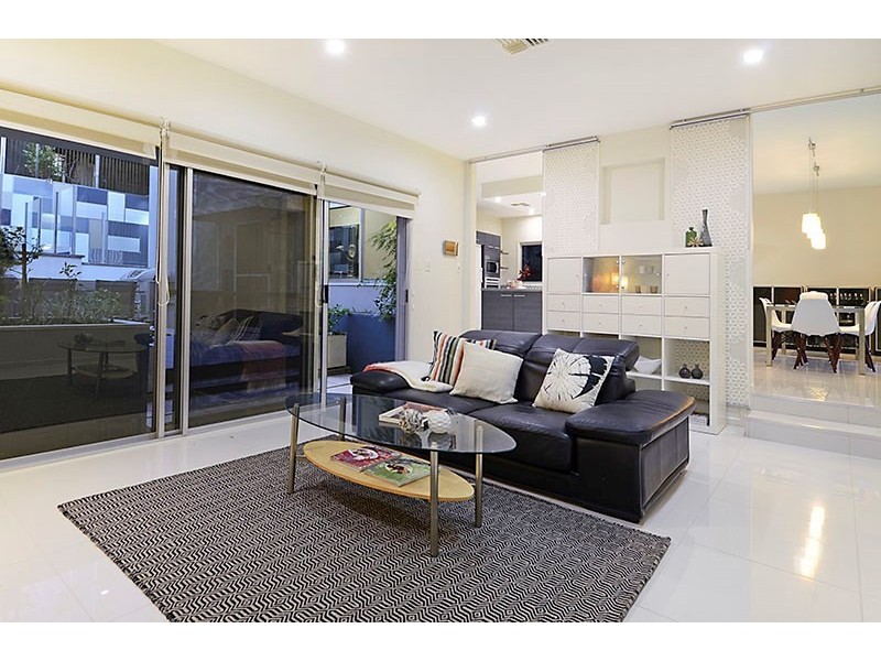 76 Royal Parade, Alderley QLD 4051