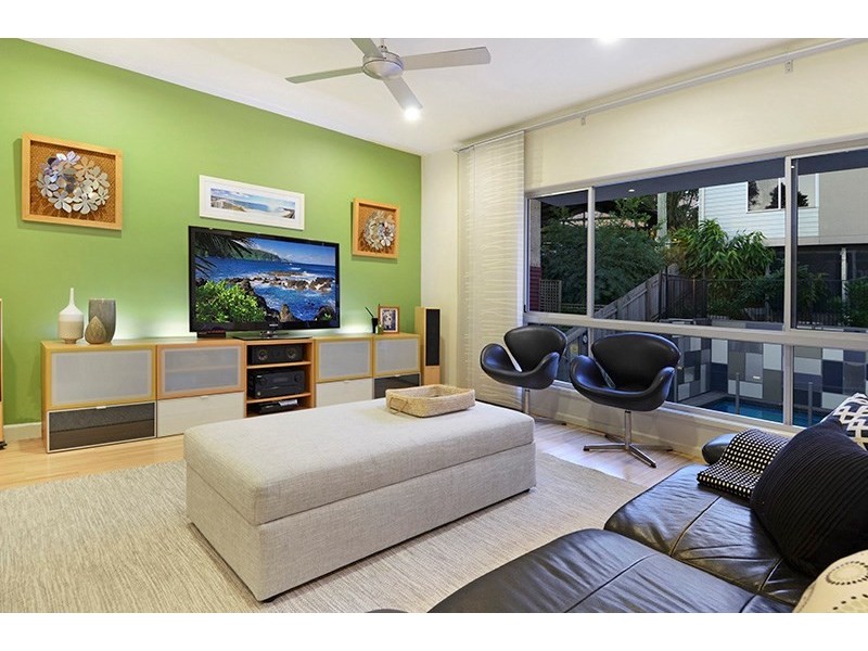 76 Royal Parade, Alderley QLD 4051