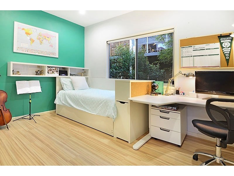 76 Royal Parade, Alderley QLD 4051