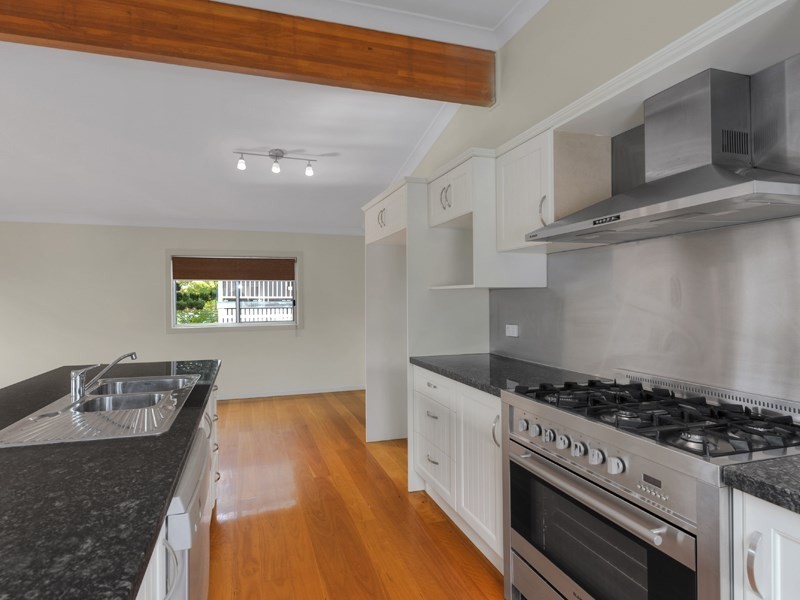 52 Inwood Street, Wooloowin QLD 4030