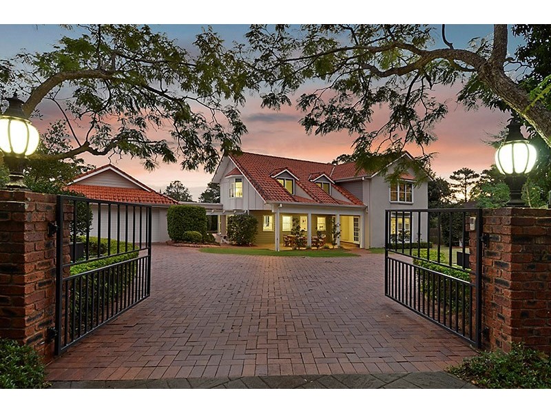 52 Retreat Street, Bridgeman Downs QLD 4035