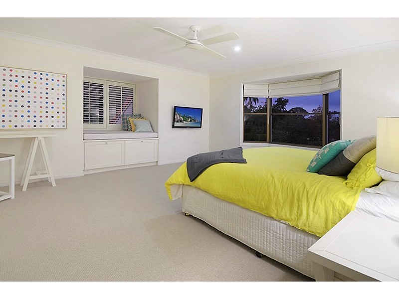 52 Retreat Street, Bridgeman Downs QLD 4035