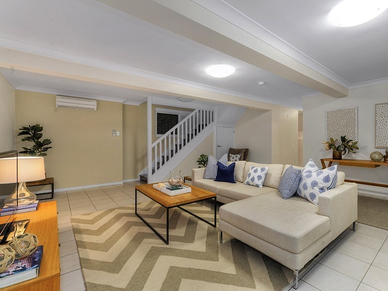 16 London Road, Clayfield QLD 4011