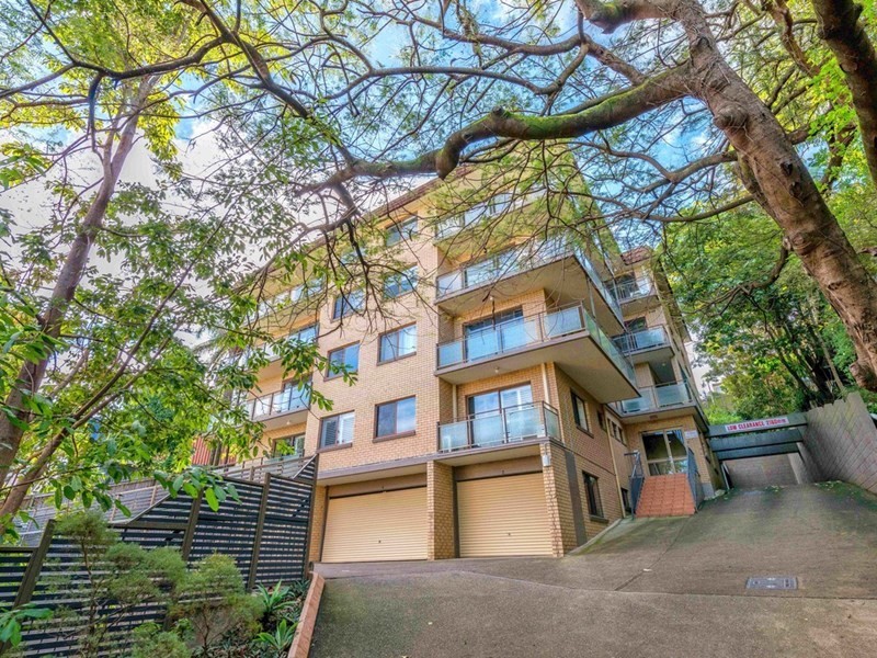 3/24a Crescent Road, Hamilton QLD 4007