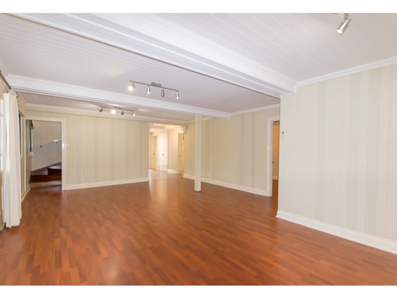 74 Felix Street, Wooloowin QLD 4030