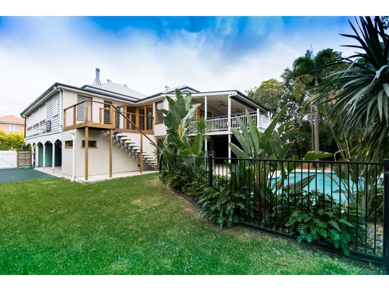 74 Felix Street, Wooloowin QLD 4030