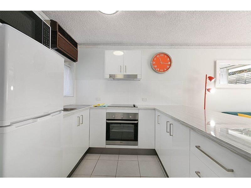 8/256 Kingsford Smith Drive, Hamilton QLD 4007