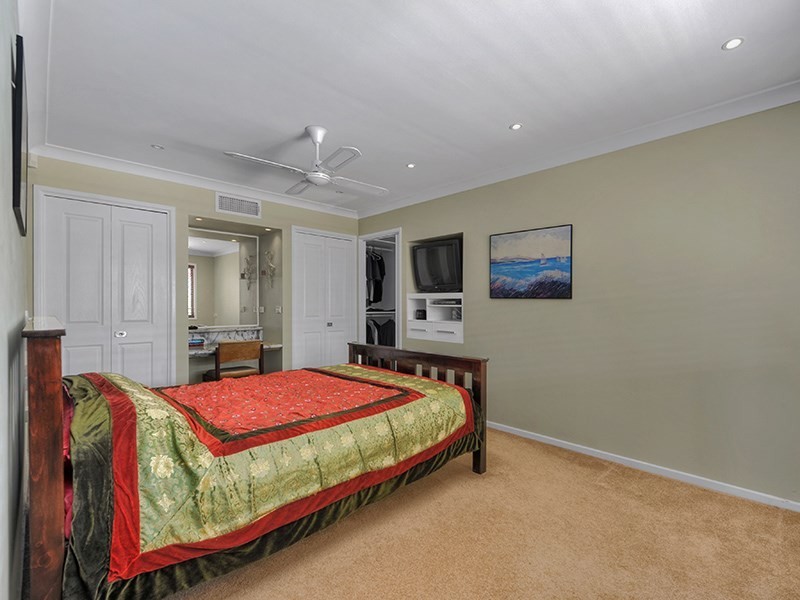 27 McCallum Street, Carseldine QLD 4034