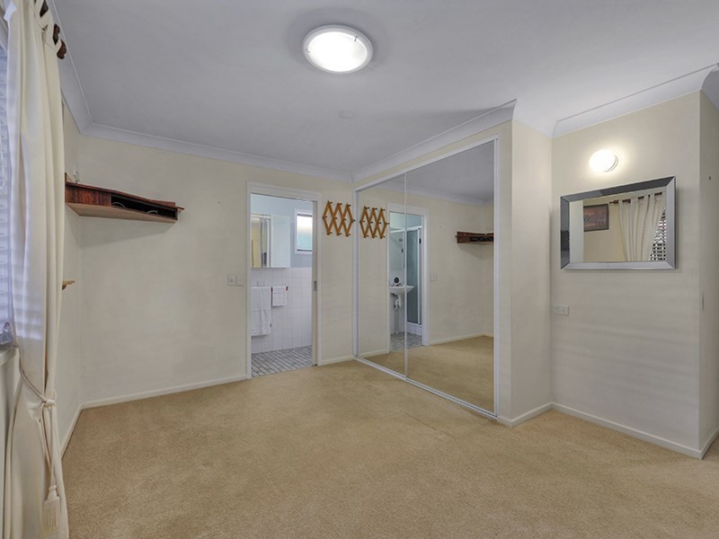 27 McCallum Street, Carseldine QLD 4034