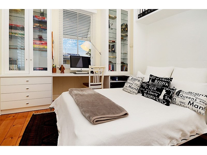 24 Rous Street, Hendra QLD 4011