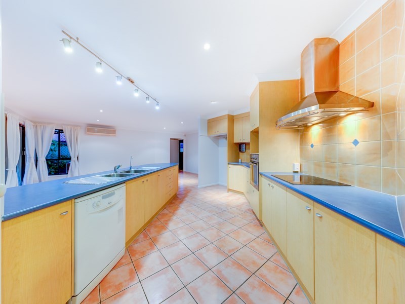 30 Palmetto Place, Bridgeman Downs QLD 4035