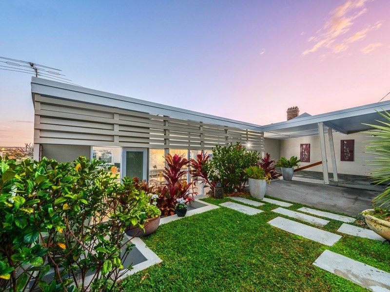 27 Langside Road, Hamilton QLD 4007