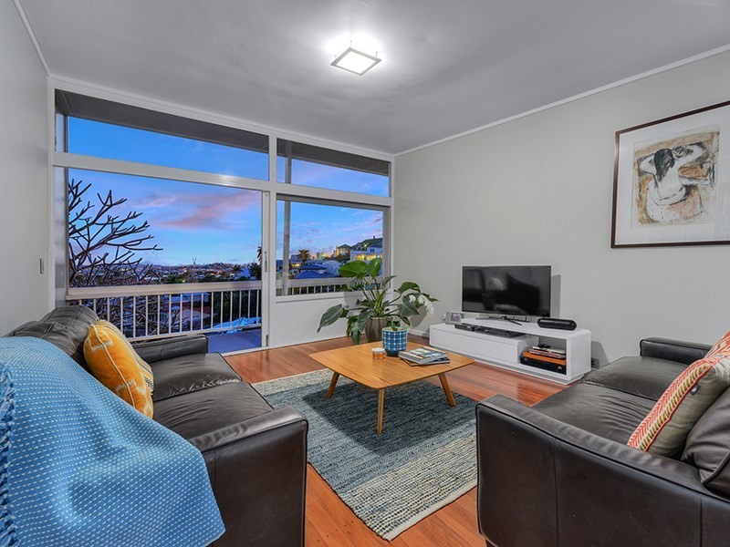 27 Langside Road, Hamilton QLD 4007