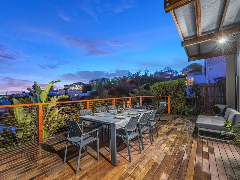 27 Langside Road, Hamilton QLD 4007