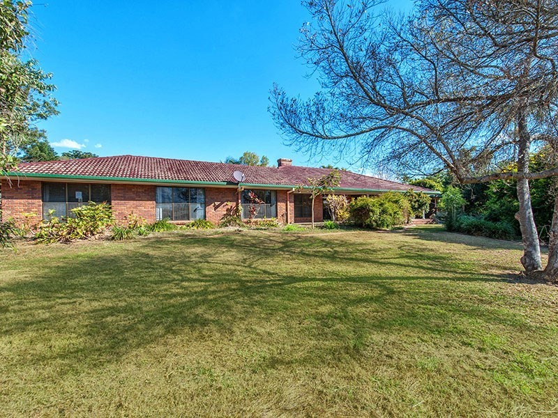 2049 Roghan Road, Bridgeman Downs QLD 4035