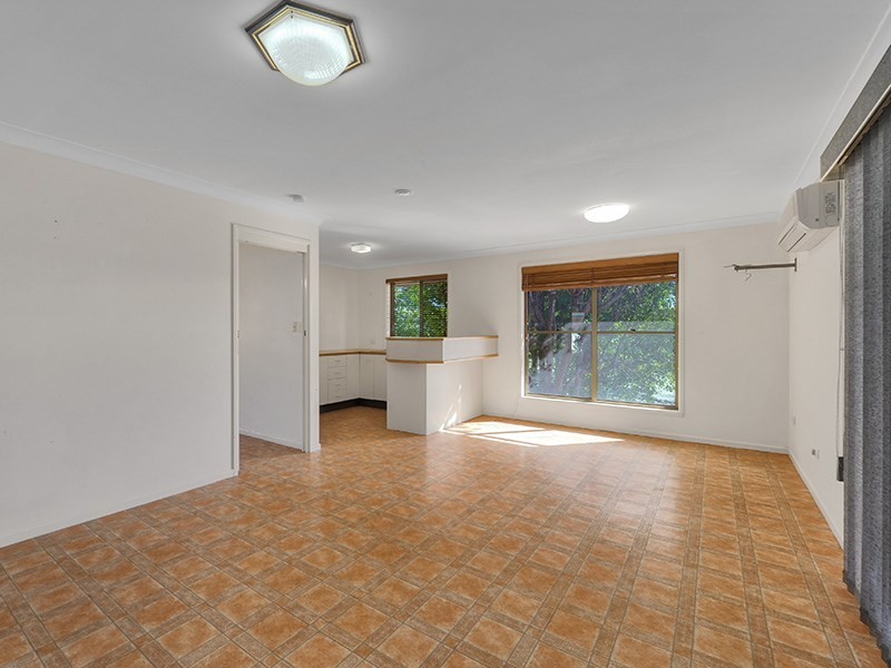 2049 Roghan Road, Bridgeman Downs QLD 4035