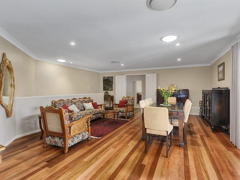 16 Bauple Street, Albany Creek QLD 4035