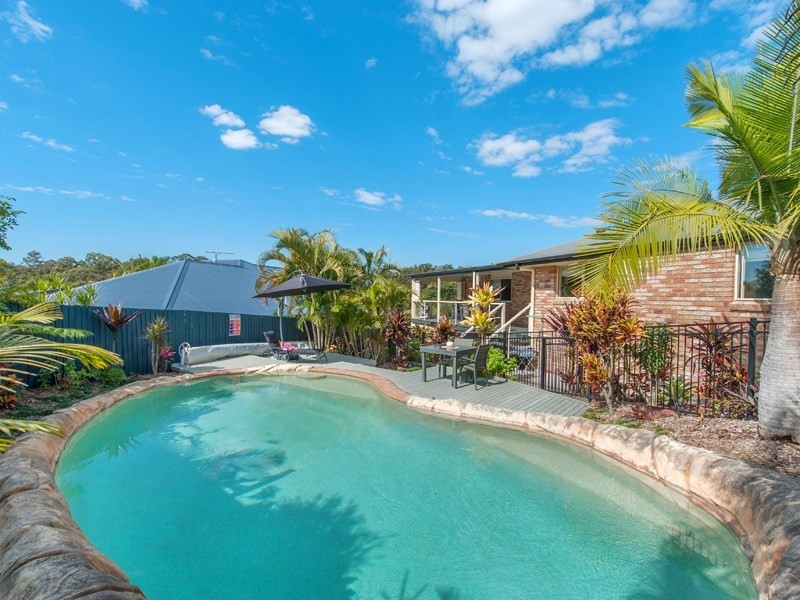 16 Bauple Street, Albany Creek QLD 4035