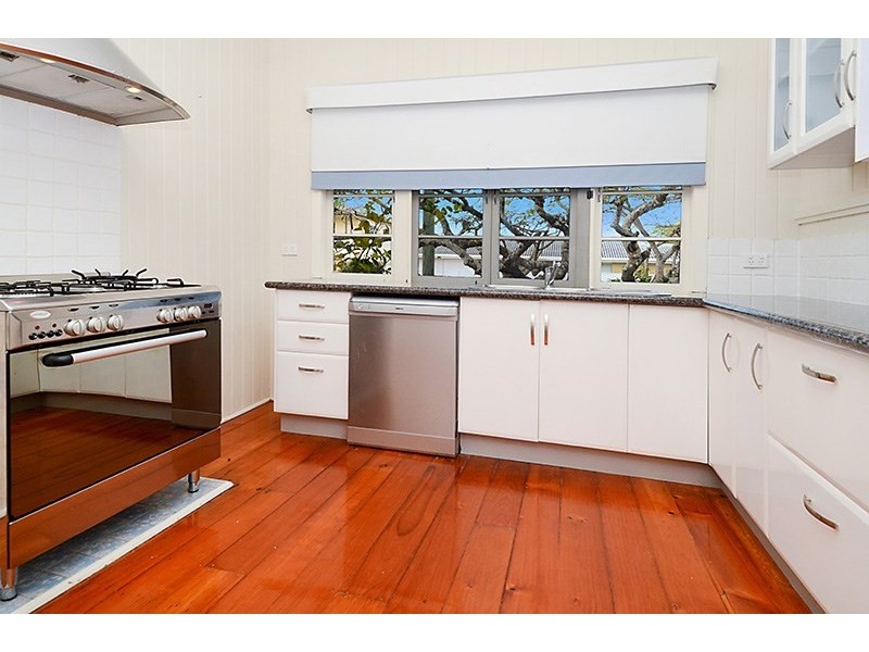 8 Brook Street, Hendra QLD 4011