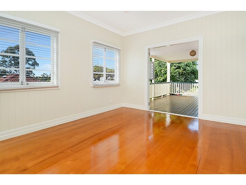 8 Brook Street, Hendra QLD 4011