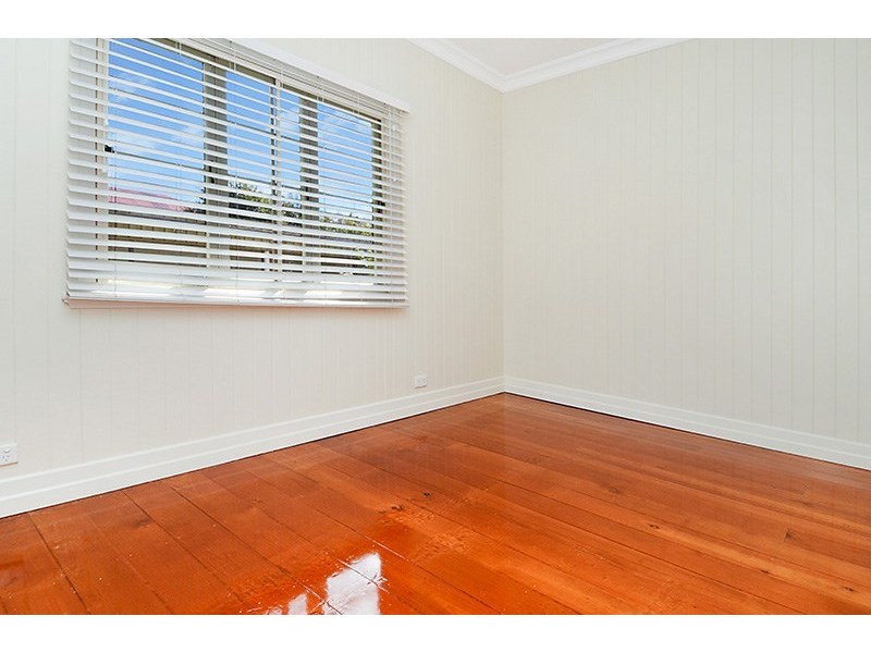 8 Brook Street, Hendra QLD 4011