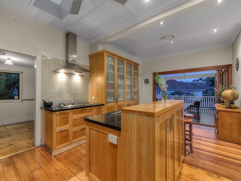 15 Coronella Street, Hendra QLD 4011