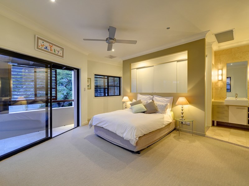 27a Ludlow Street, Hamilton QLD 4007