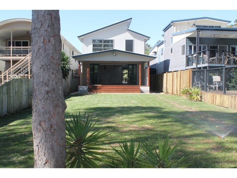 21 Chaseley Street, Nudgee Beach QLD 4014