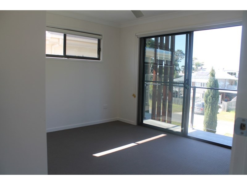 21 Chaseley Street, Nudgee Beach QLD 4014