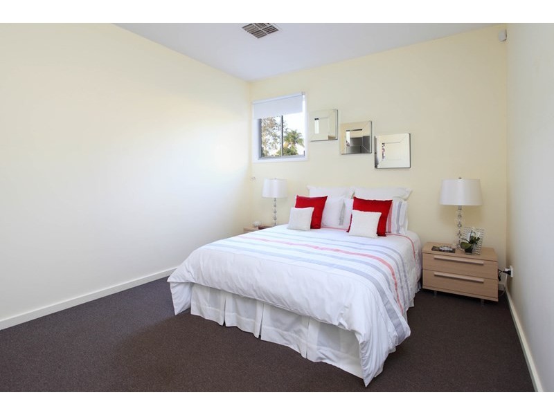 24 Priestley Road, Bridgeman Downs QLD 4035