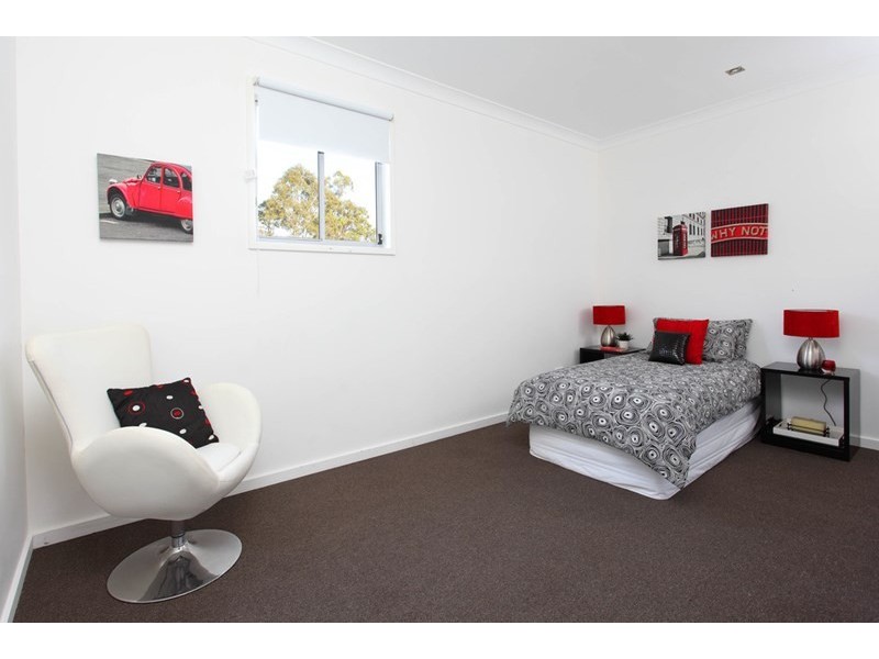 24 Priestley Road, Bridgeman Downs QLD 4035