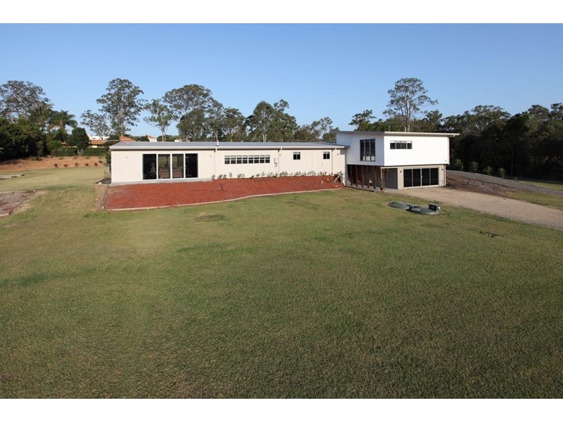 24 Priestley Road, Bridgeman Downs QLD 4035
