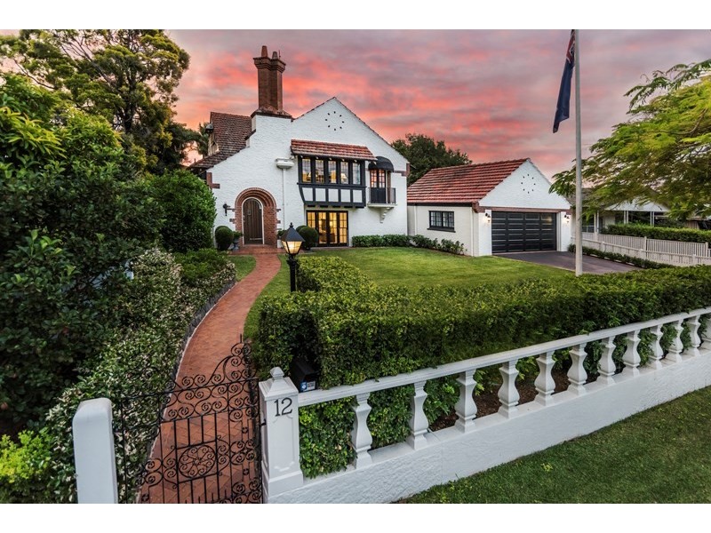 12 Ascot Street, Ascot QLD 4007