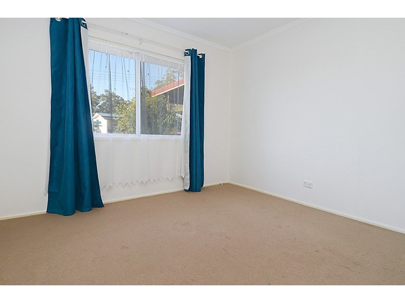 1 Ellerdale Street, Strathpine QLD 4500