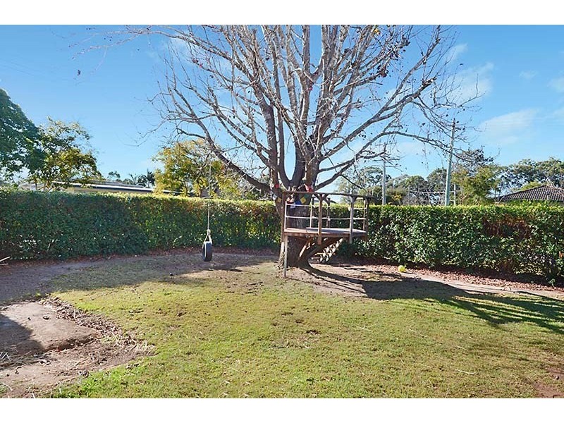 1 Ellerdale Street, Strathpine QLD 4500