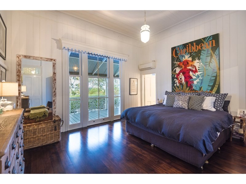 30 Brighton Terrace, Sandgate QLD 4017