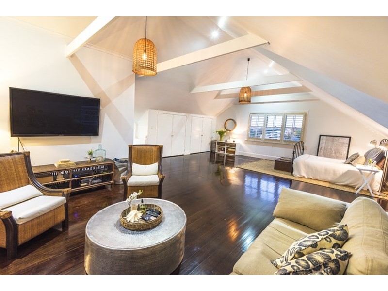 30 Brighton Terrace, Sandgate QLD 4017