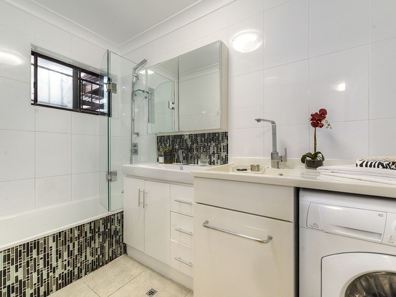 3/24A Crescent Road, Hamilton QLD 4007