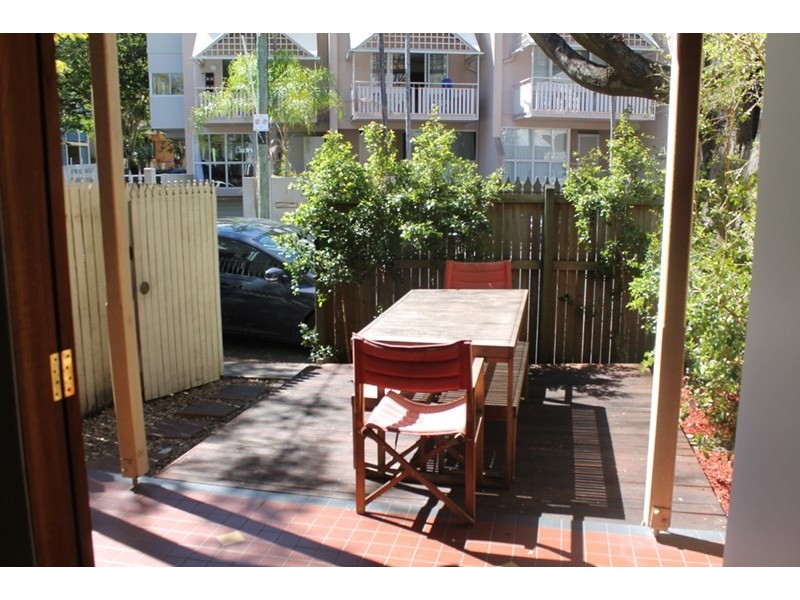 70 Berry Street, Spring Hill QLD 4000