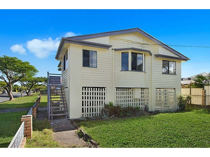 242 Nudgee Road, Hendra QLD 4011