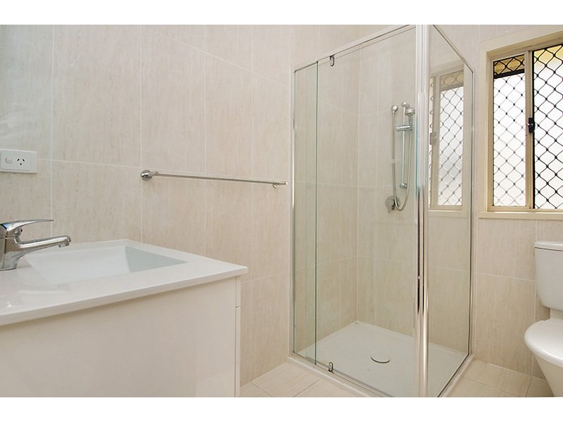 242 Nudgee Road, Hendra QLD 4011