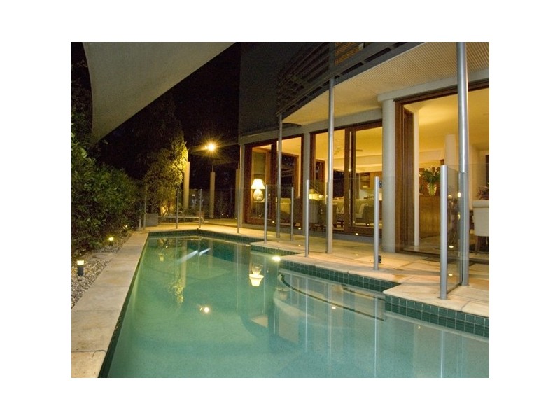 66 Langside Road, Hamilton QLD 4007
