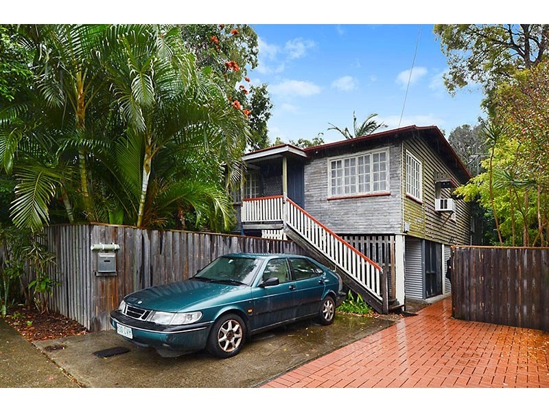 1/84 Nudgee Road, Hamilton QLD 4007