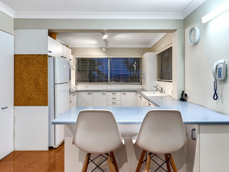 11 Lynell Street, Hamilton QLD 4007